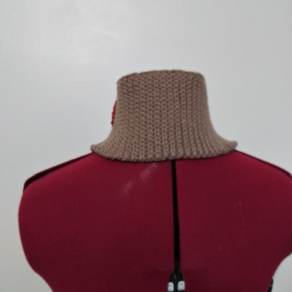 Handmade decorative neck warmer - Picture 4 of 12